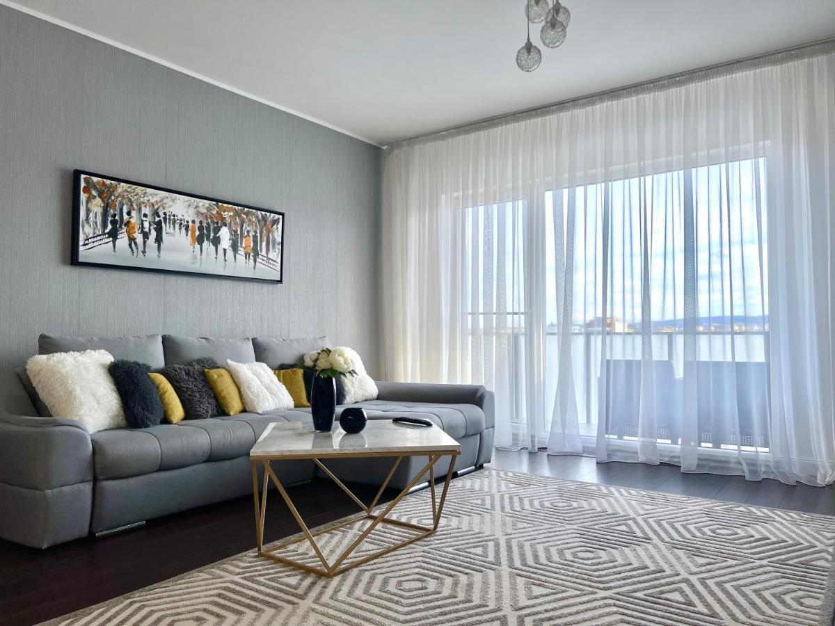 Luxury Apartment - City View Cluj-Napoca Exterior photo